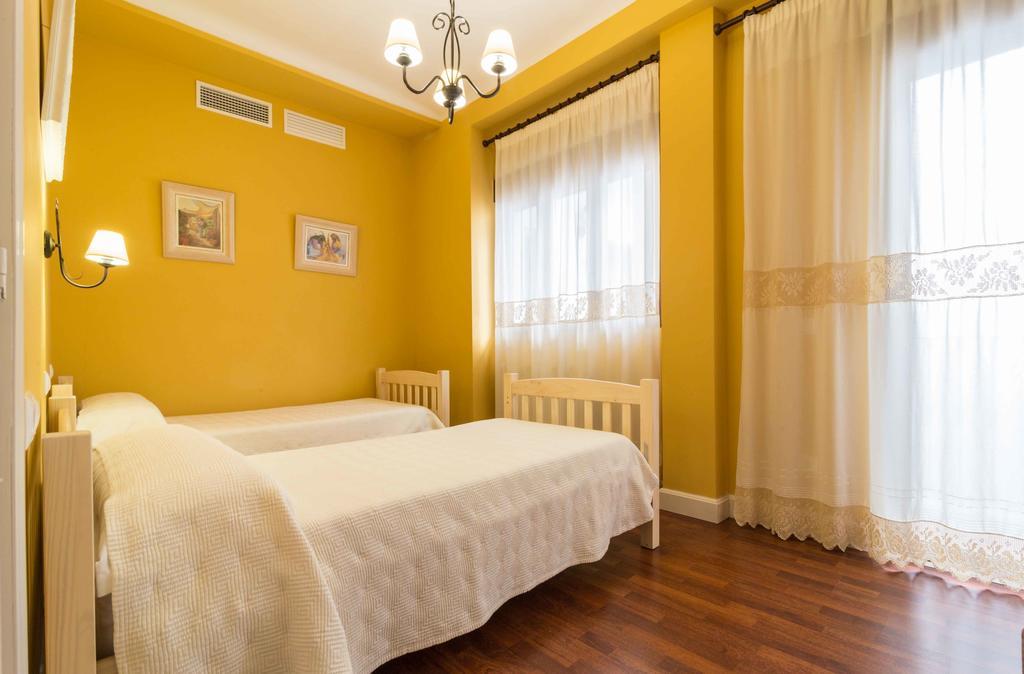 Apartamentos Salmerones ألاما دي غرانادا الغرفة الصورة